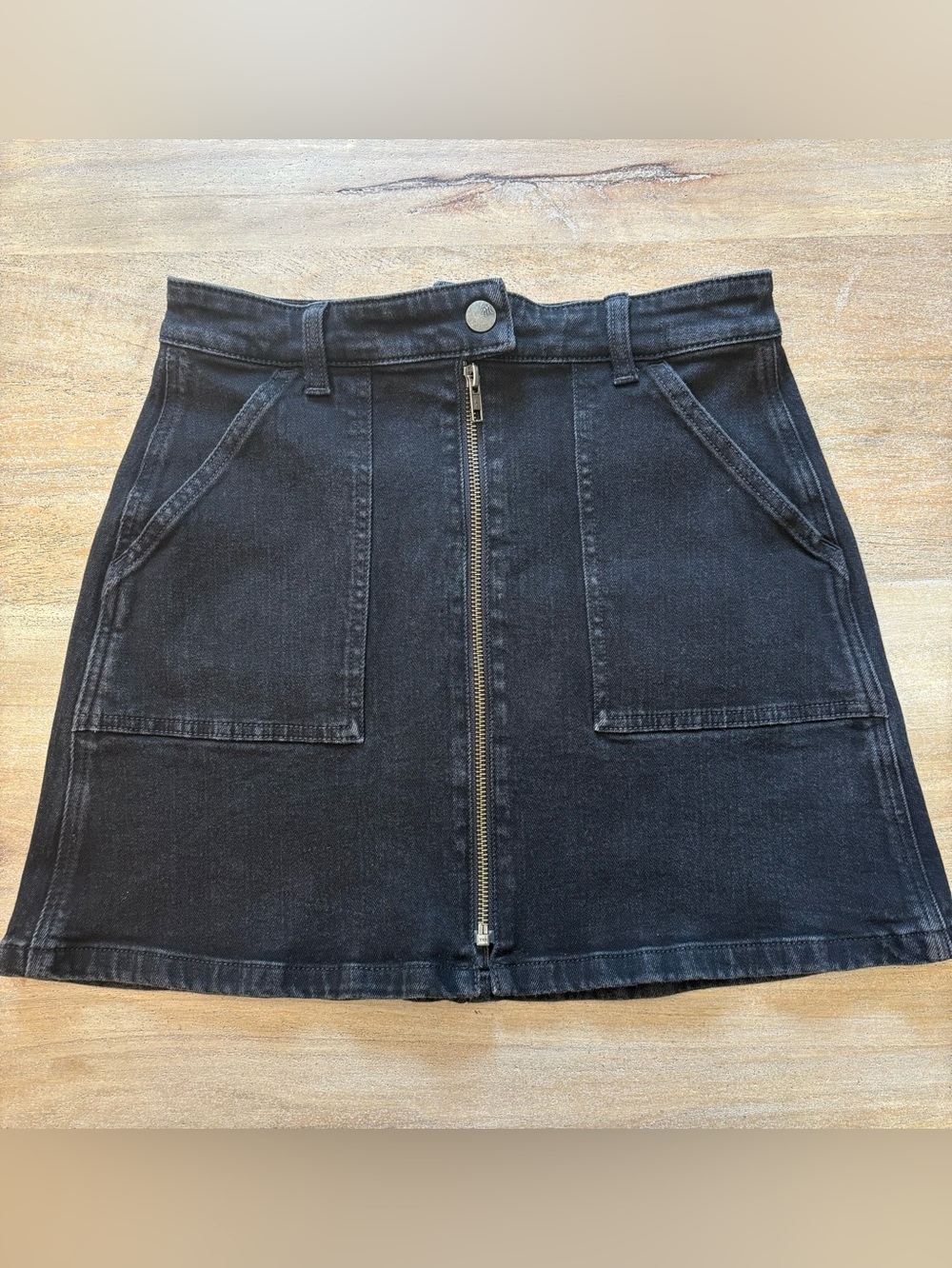 Madewell Black Denim Zip-Front Mini Skirt Size 26 Patch Pockets A-Line - Picture 2 of 6